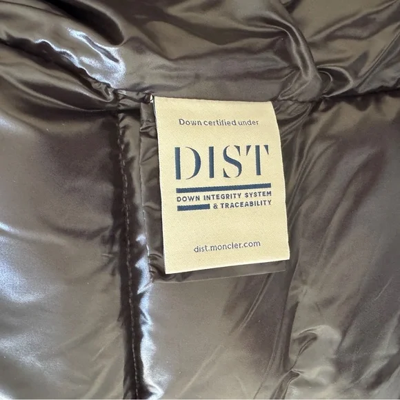 MONCLER VEST - Picture 8 of 12